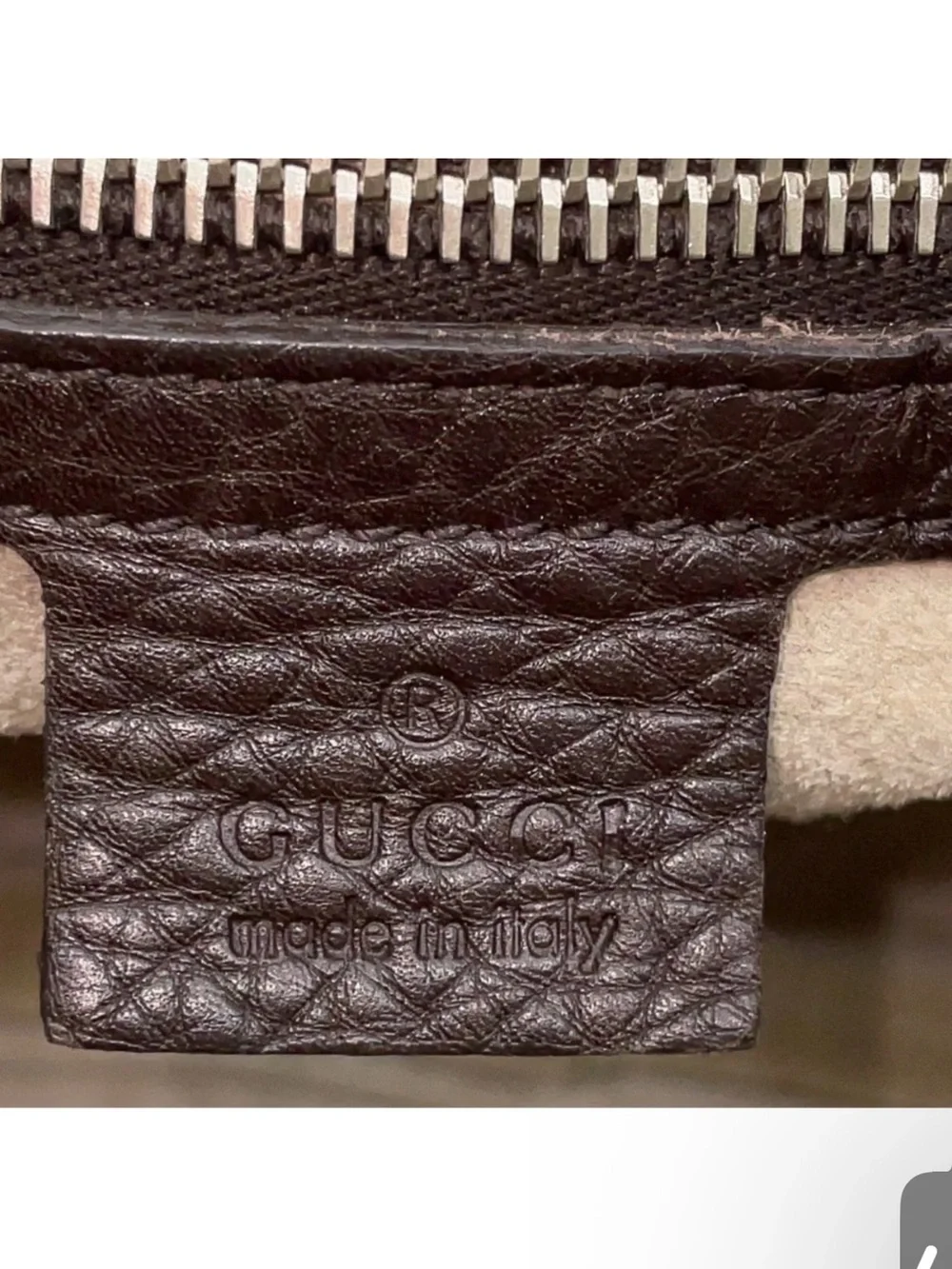 Gucci authentic sleek